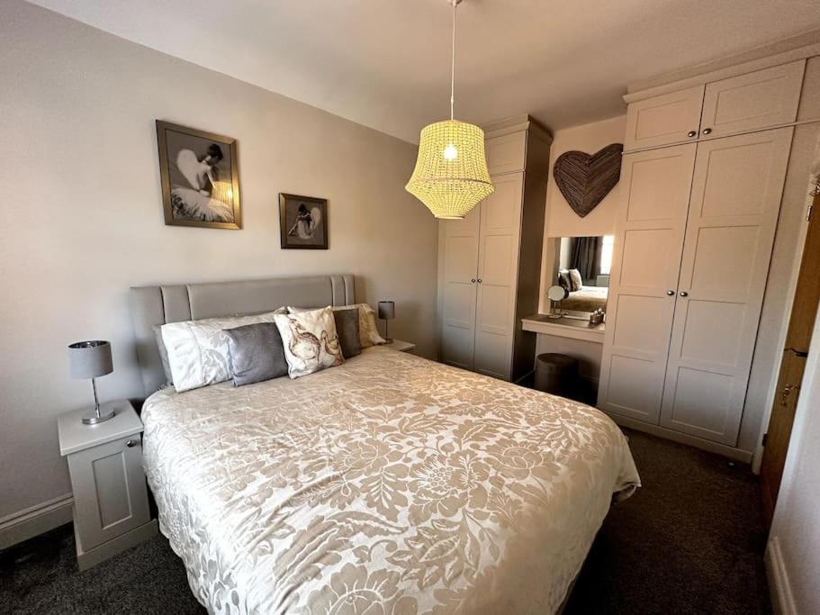 Gaia Villa Lichfield Eksteriør bilde